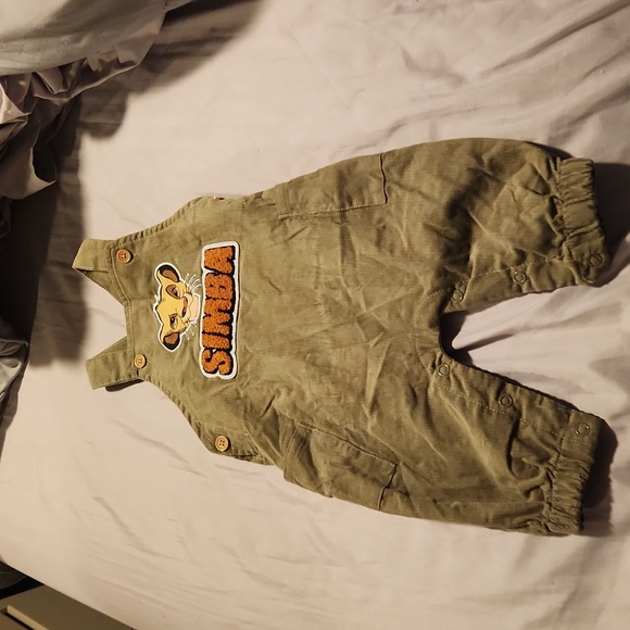 Disney baby simba outfit - Picture 3 of 3